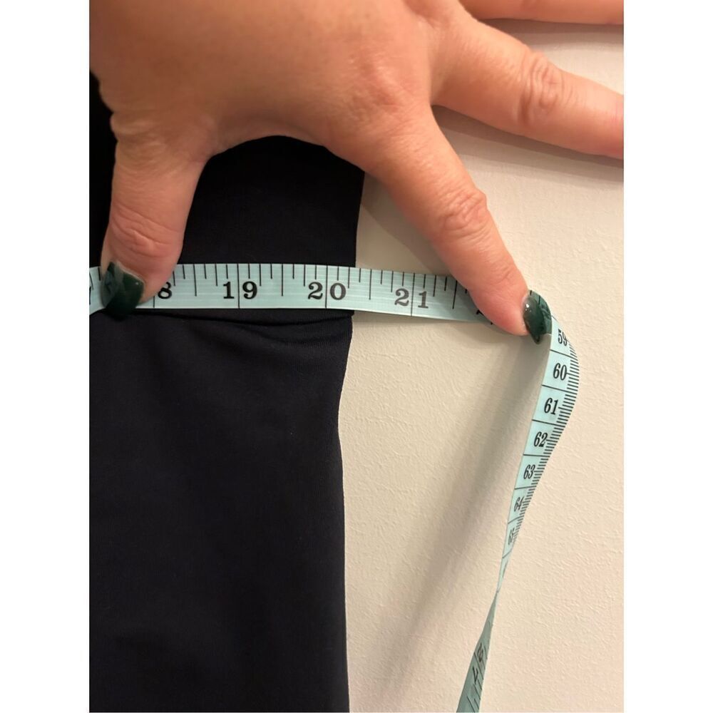 EUC GapFit Active Tank Dress with built-in biker shorts and bra with removable p - Picture 6 of 15